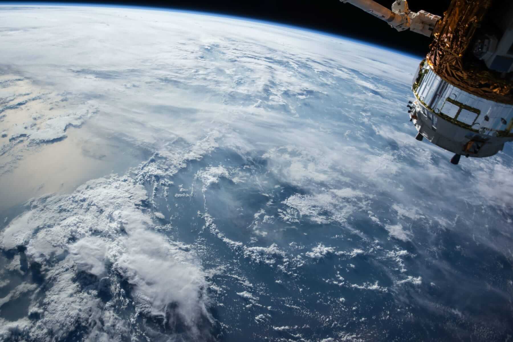 Снимок планеты Земля из космоса